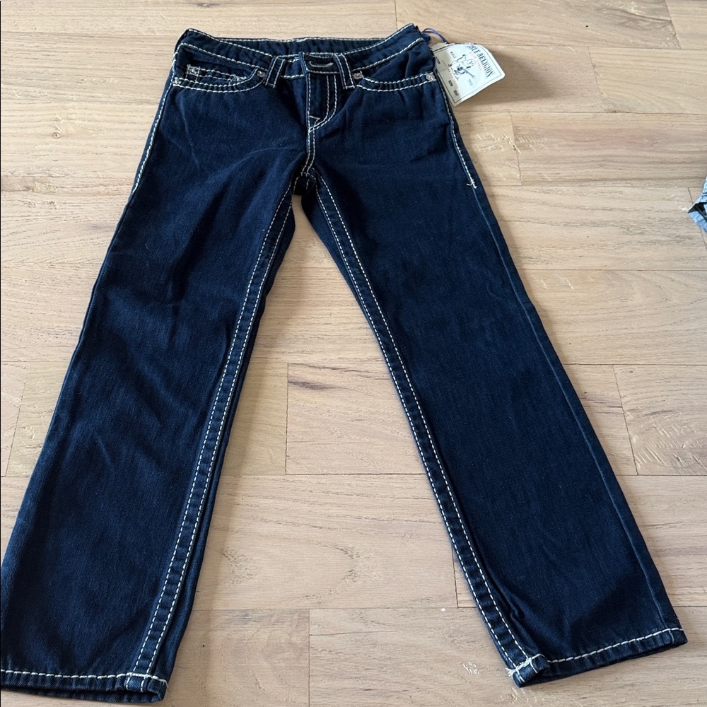 True Religion girl jeans. Dark Blue Denim Jeans with White Stitching.